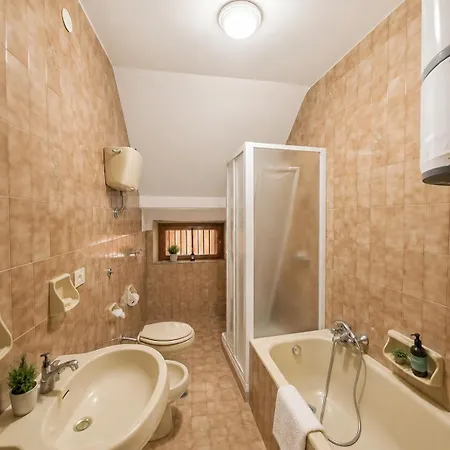 Maison Mazzini بيت ضيافة