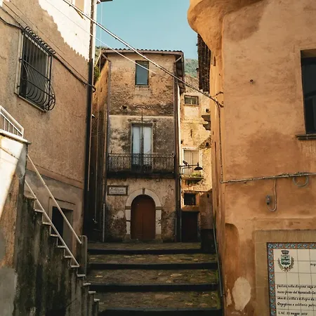 Maison Mazzini بيت ضيافة